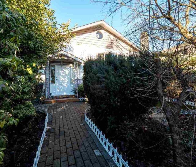 232 W 27th Street, Upper Lonsdale, North Vancouver 2