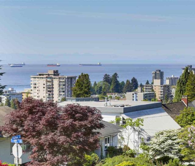 824 11th Street, Sentinel Hill, West Vancouver 2